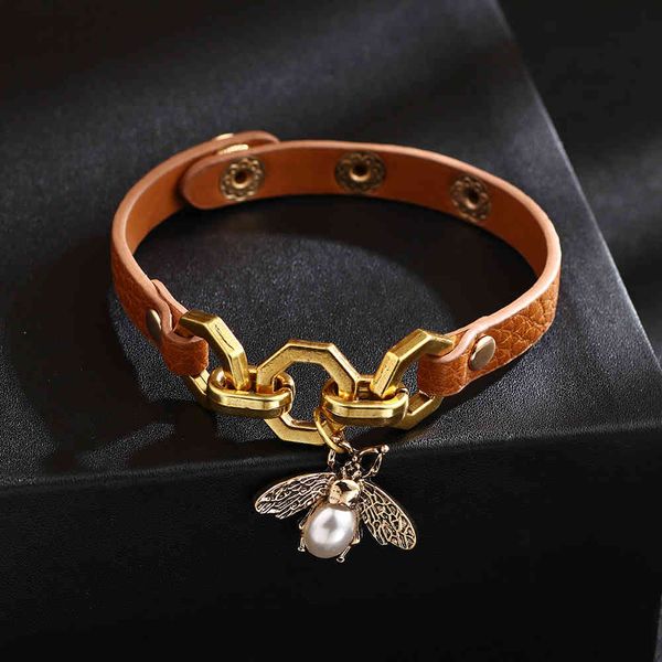 

nimei creative personality new chain little bee pu skin pearl bracelet small fresh jewelry, Golden;silver
