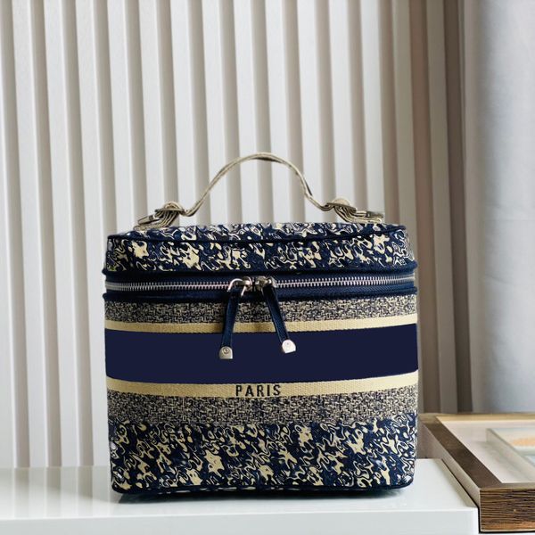 

2021 fashion cosmetic bags cases portable clear tote small hook up makeup bag large-capacity handbags multi-color travel carrying