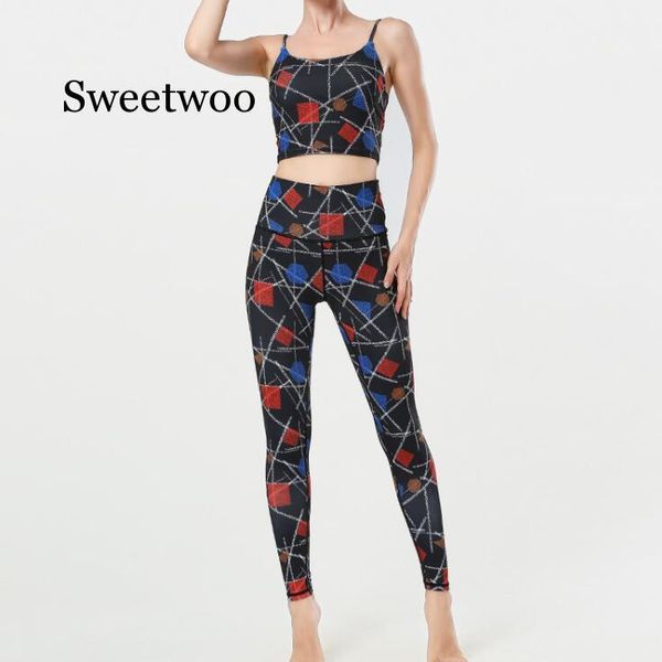

yoga outfits 2 pcs/set seamless women sport suit gym workout clothes long sleeve fitness crop and scrunch buleggings set, White;red