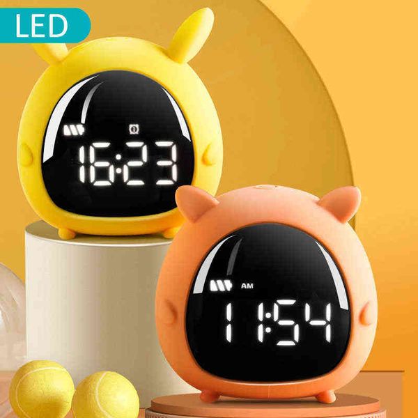 Sveglia digitale a LED da tavolo per bambini carino a 4 colori per sveglia da camera da letto con cavo USB Luce notturna ricaricabile per bambini 211112