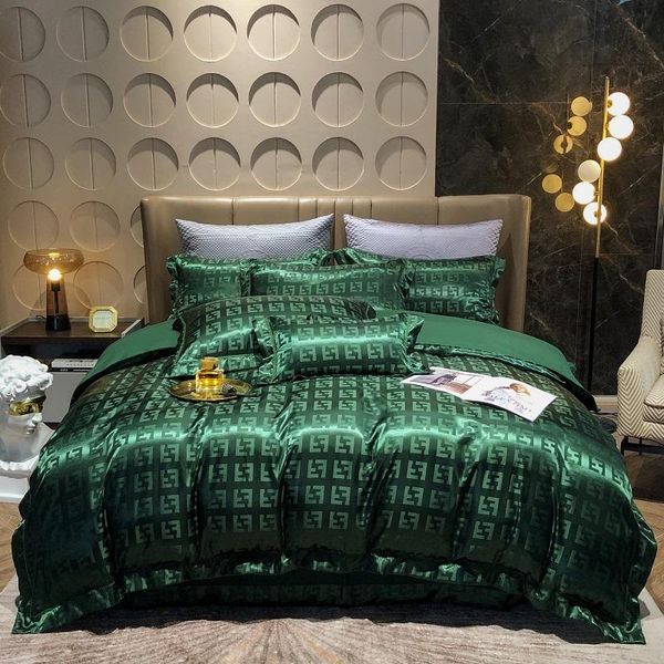 

bedding sets blackish green drop duvet cover set wedding golden jacquard flat sheet pillowcase 4pcs european luxury red