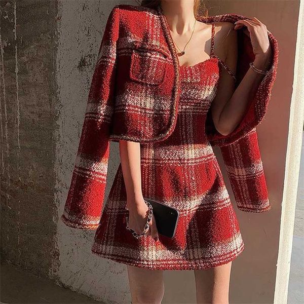 

winter female chic woolen two-piece sets christmas red hepburn style jacket + plaid suspender dress suits 211106, White