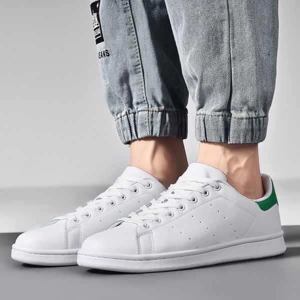 

fashion comfortable sneakers trainers mens shoes skateboard shoes classic wild couple running casual shoes women