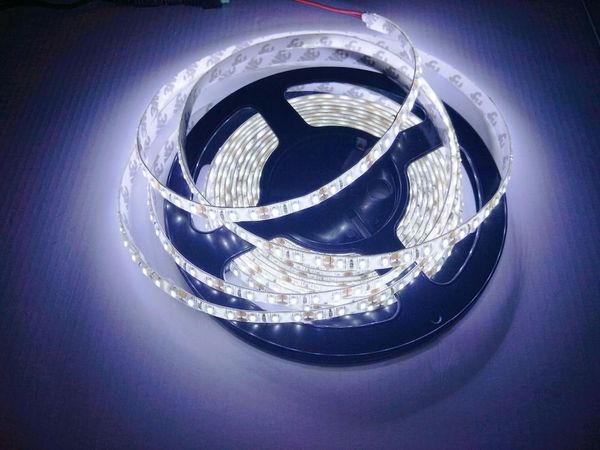 

high brightness white color led strip dc12v smd 3014 5m/600l 120led/m flexible tape indoor outdoor decoration lights strips