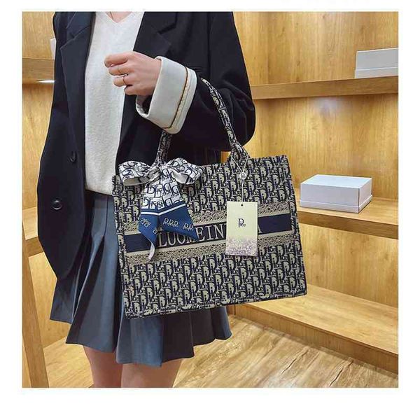 

2022 factory wholesale new spring new fashion women's handbag large capacity shopping bag aging commuter