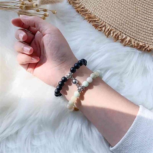 

2020 simple 8% natural tiger eye alloy magnet pair bracelet set, Black