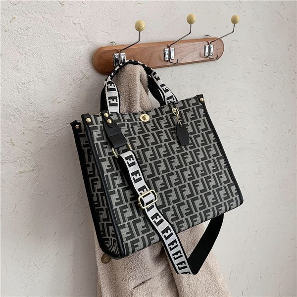 

designer bags 2021 new fashion versatile large capacity tote bag letter printed messenger commuter shopping one shoulder handbag