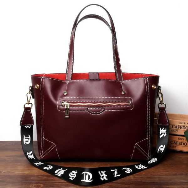 

european and american bags 2021 fashion simple one-shoulder messenger bag female large capacity handbag