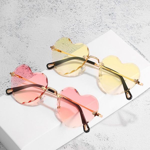 

sunglasses doisyer rimless trend personality heart - shaped love women, White;black
