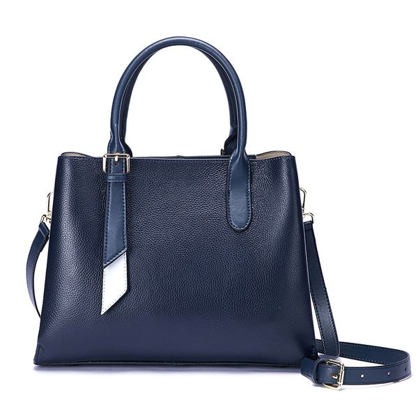 

design 2021 new simple large capacity handbag women's commuting temperament versatile single shoulder bag fashion atmosphere messenger, Red;black