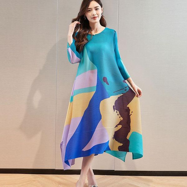 

casual dresses changpleat 2021 autumn miyak pleated for women fashion printed o-neck 3/4 sleeve loose large -line dress tide, Black;gray
