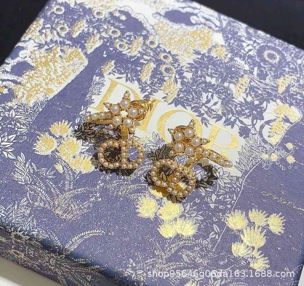 

2021 luxury designer jewelry 21 letter pearl studded earrings of, Silver