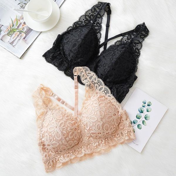 

bras summer underwear women's v-neck comfortable sweat-absorbent bottoming beautiful back wrap chest lace bra, Red;black