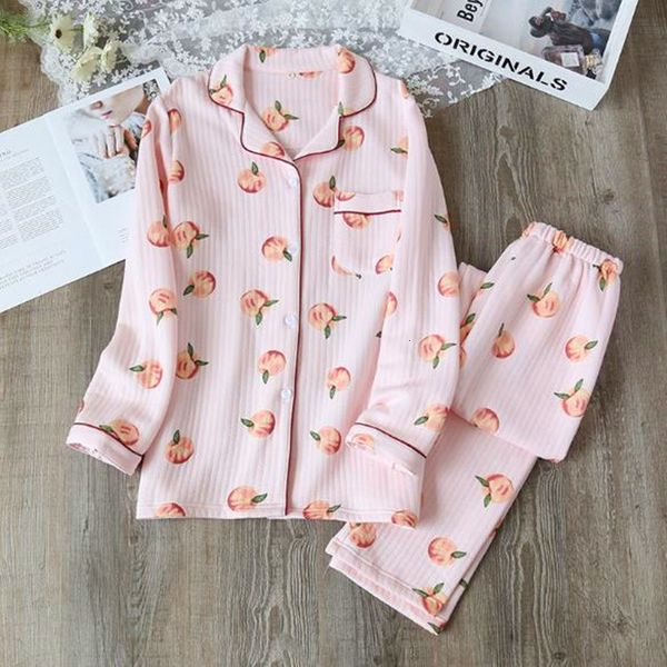 

women's sleepwear air cotton women's pajamas set cute quilted home clothes long-sleeved trousers sleepwear winter pyjamas three-la, Black;red