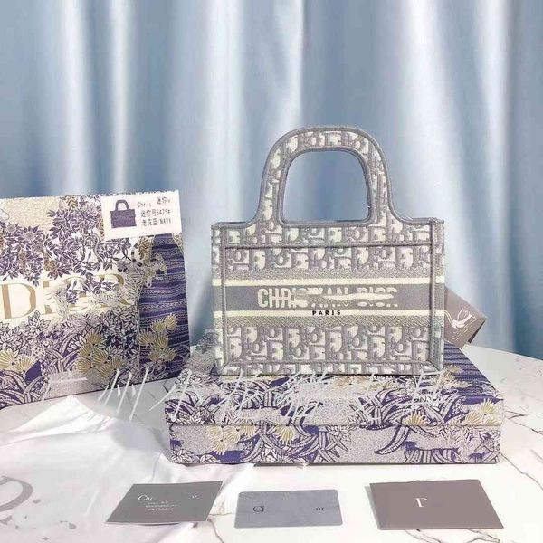 

family canvas embroidered letter cloth mini small portable one shoulder bag laohua tote bag