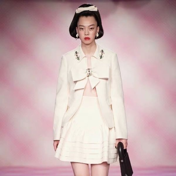 

pants harajuku women jacket 2021 runway designer turn down collar bows crystal beaded beige streetwear coat, White