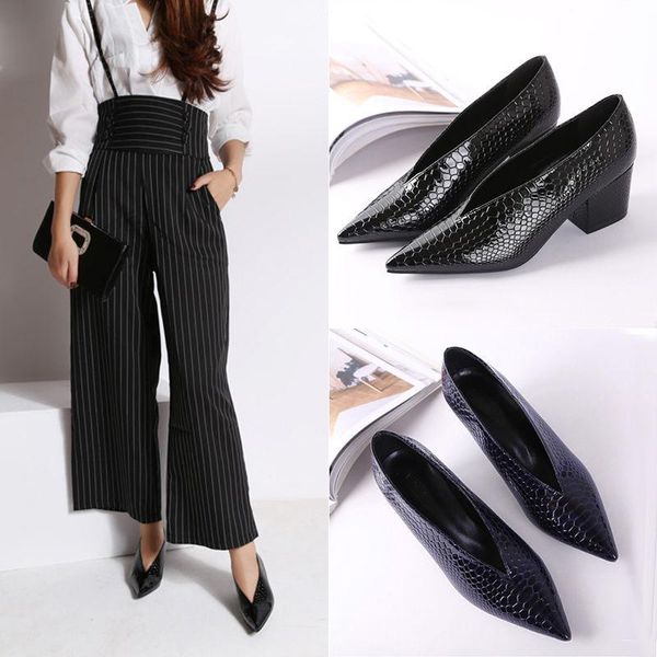 

women's medium v-shaped high heels, single shoes without laces, office carbon granny shoes, black, blue and red dress