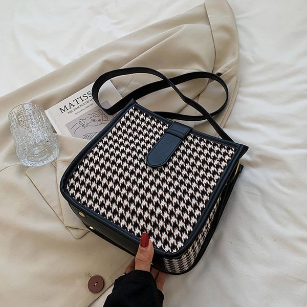

new woven handbag women fashion messenger shoulder bags ladies tote bag 2022