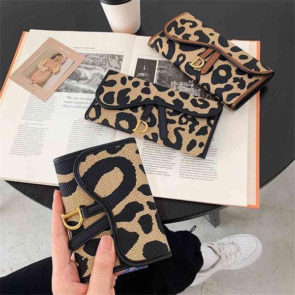 

autumn winter new women's wallet long three fold folding simple cloth large capacity, Red;black