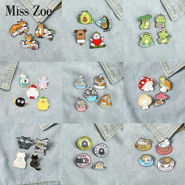 

3-5pcs/set cat mom enamel pin custom puppy fox frog bear bunny brooch lapel pin cute animal party badge jewelry amazing pricedio chan contac, Gray