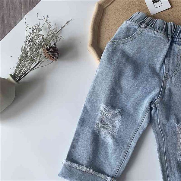 Moda ragazzi jeans strappati primavera ragazze stile coreano Pantaloni in denim con volant 1-6 anni pantaloni per bambini 210708