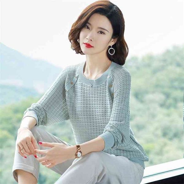 

hollow round neck bright silk long sleeve sweater female button decoration stitching knitted bottoming women spring 210427, White;black