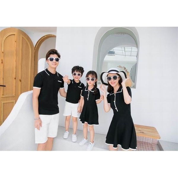 Familie passende Outfits Mutter und Tochter Kurzarmkleid Vater Sohn T-Shirt + weiße Shorts Mode Eltern-Kind E21907 210610