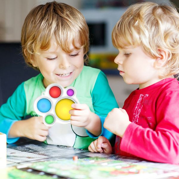 

dhl mixed color finger press toy children puzzle table silicone key pendant