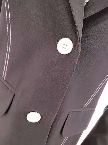 

casual chic women's blazers for 2021 new autumn design, White;black