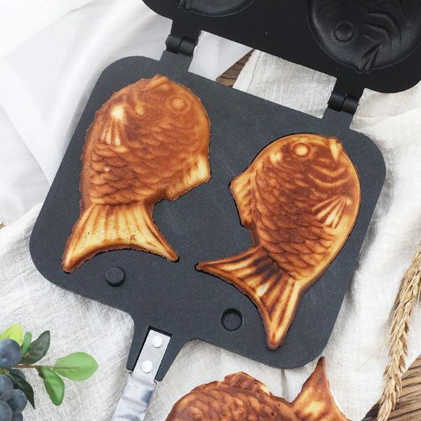 

baking moulds 2 molds taiyaki fish shaped waffle pan maker non-stick buscuit cake bake bakeware home kitchen diy dessert cooking plate