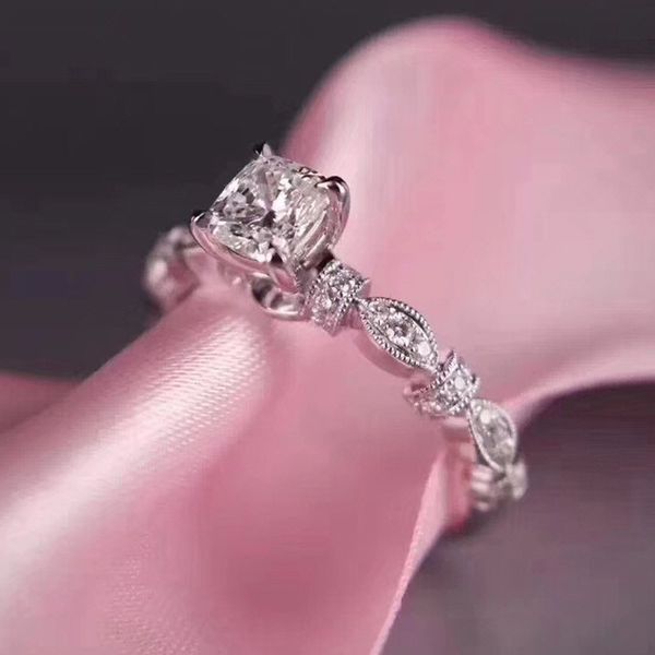 

gorgeous women artificial diamond ring with square 1ct wedding ring, Silver