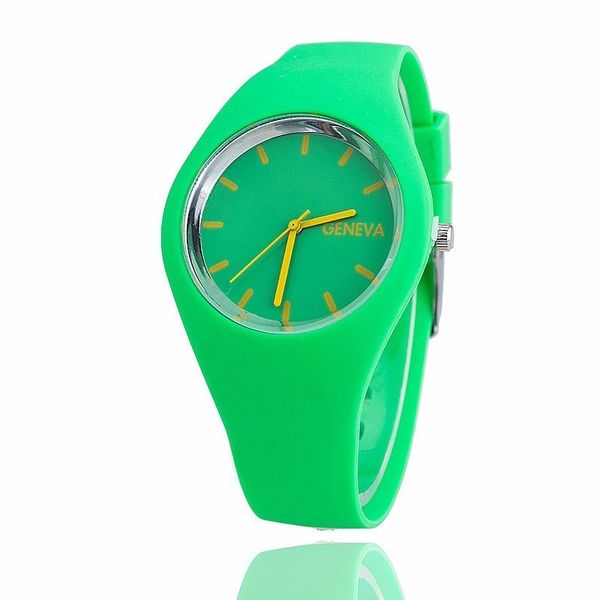 Klasik Bayanlar İzle Deri Kayış Kuvars Saatler Safir Basit Stil Spor Saatler Montre de Luxe Renk 1