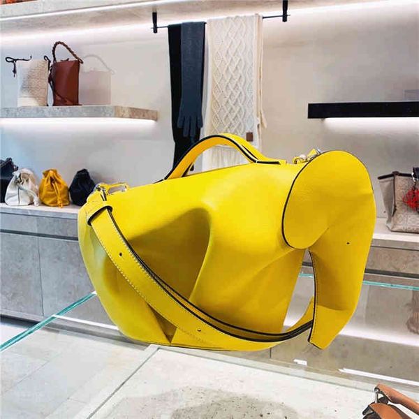 

holderloewe / luo yiwei cowhide elephant women's animal series one shoulder slant span bag hand holding rice barhandbag hook