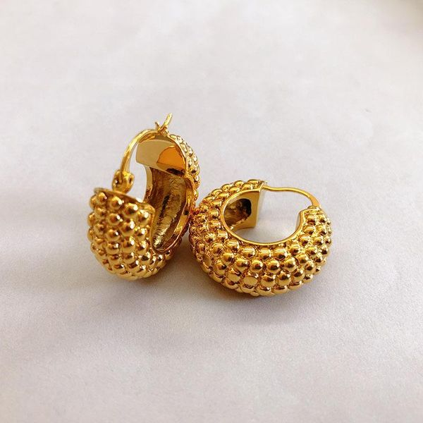 

stud 2021 style electroplating retro goldeg fashion earrings for womenn, Golden;silver