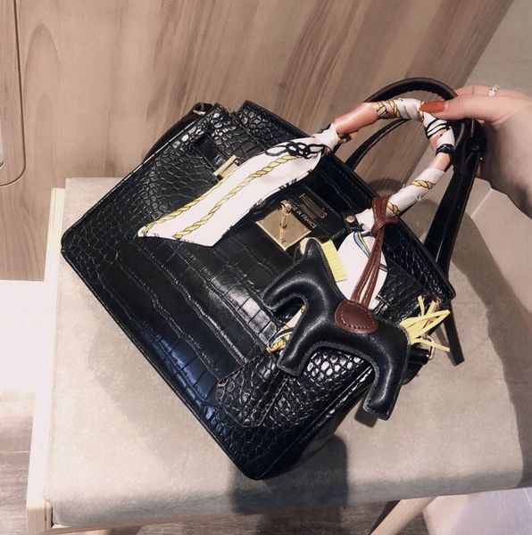 

woman luxury designers bags fashion classic leather handbag purses shoulder chain cross body bag -a3492, Red;black