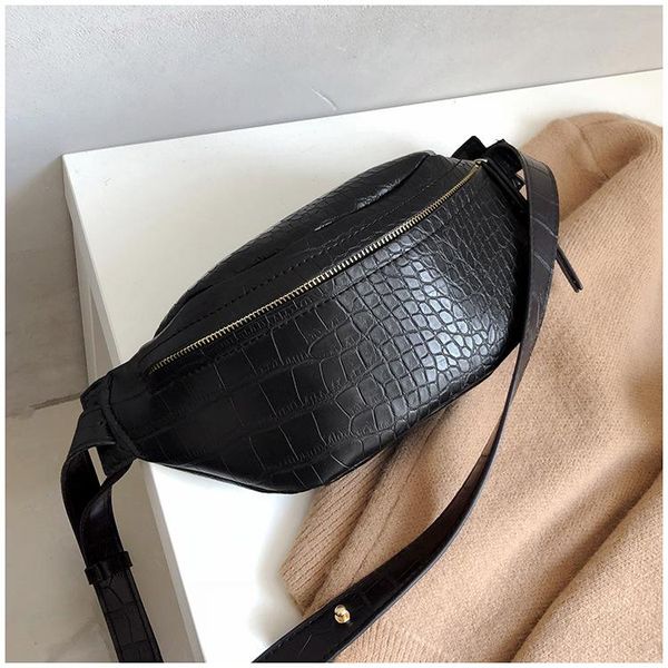 

medieval woman's vintage purse waist bags