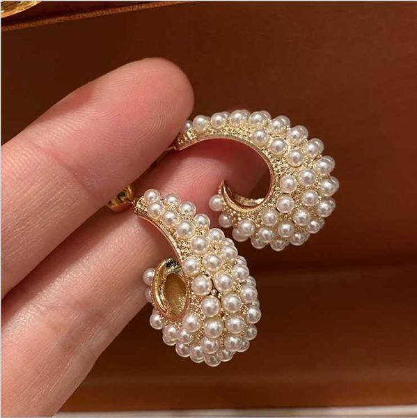 

women spring retro conch shaped earrings female pearl stud, Golden;silver