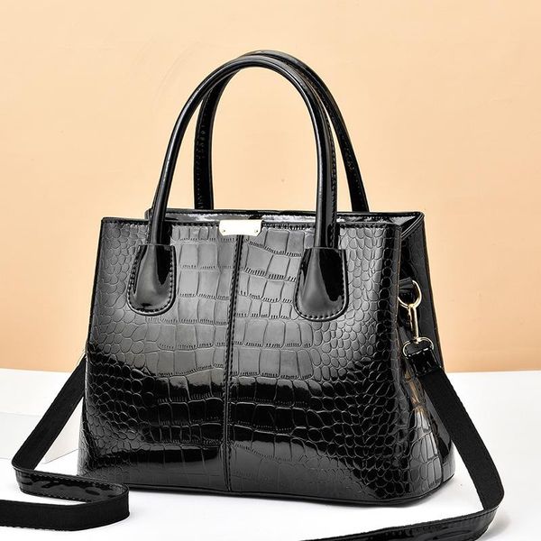 

evening bags 2021 design handbags ladies shoulder women pu leather zip lock small chains flap