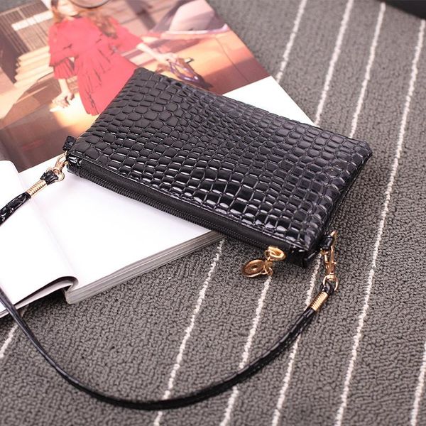

coin purses 2021 fashion casual women 6 solid colors small square bags crocodile pattern pu zipper gifts for ladies, Red;black