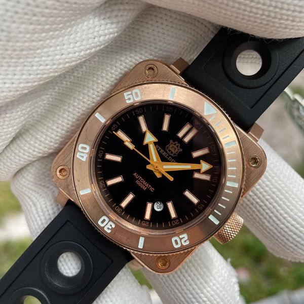 

wristwatches steeldive sd1941s antique style 45mm square shape solid brushed bronze diver watch 1000m nh35 automatic men dive, Slivery;brown