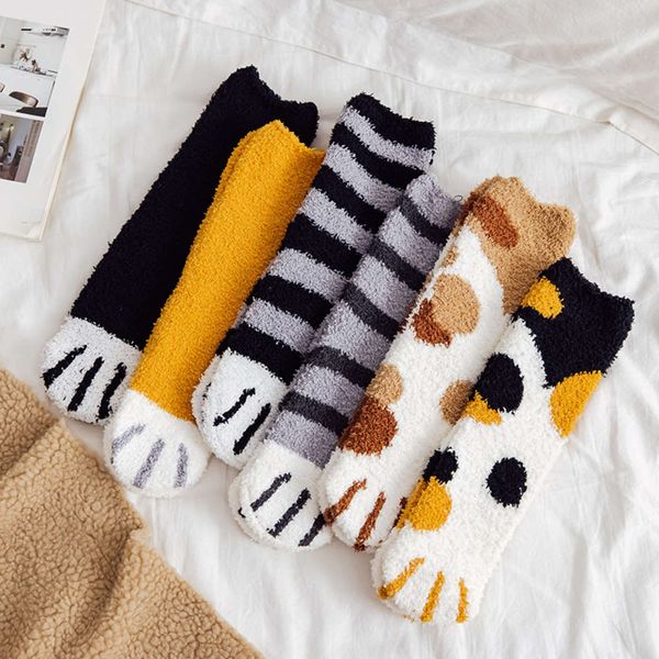 

winter cartoon coral plush claw middle home lovely, Black;white
