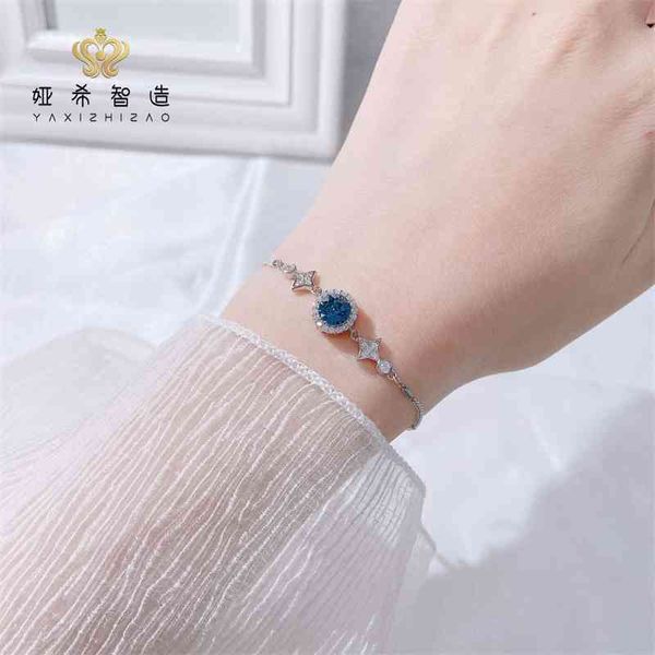 

zircon inlaid natural crystal element bracelet for ladies and girlfriends, Black