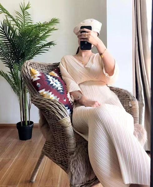 

dress miyake fold style cross v-neck batwing sleeve, Black;gray