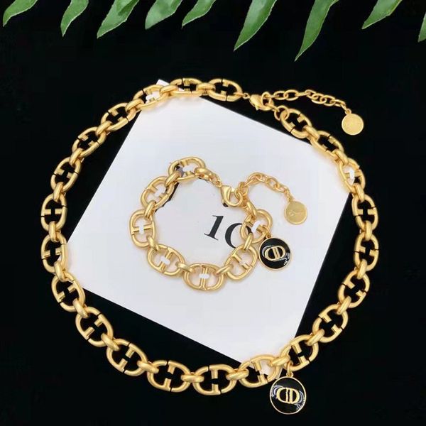 

design jewelry 2021 letter ring buckle glue dropping necklace bracelet brass simple strength chain bracelet 02, Golden;silver