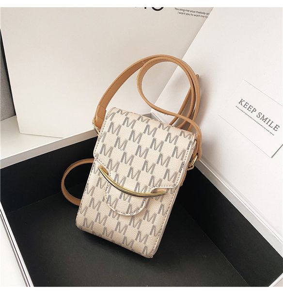 

2021 spring and summer single shoulder mobile phone bag