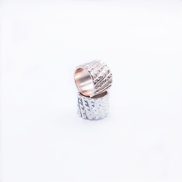 

fashion big flat round ring gold silver rose three color optional exaggerated style suitable for women, Golden;silver