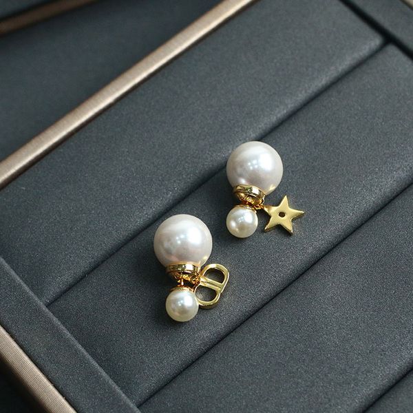 

d women's letter temperament cd earrings simple bee pearl earrings, Black