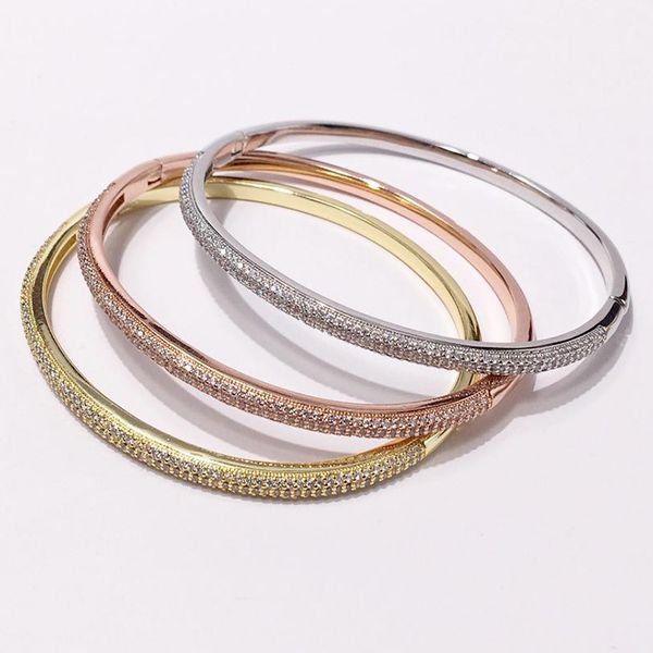 2021 Pulseira de Ouro Amarelo Últimas Bangles Design para Mulheres Configuração de Canal Semizircon Moda Cobre Das Mulheres Aniversário Presente Superior Braceletes Personalizados