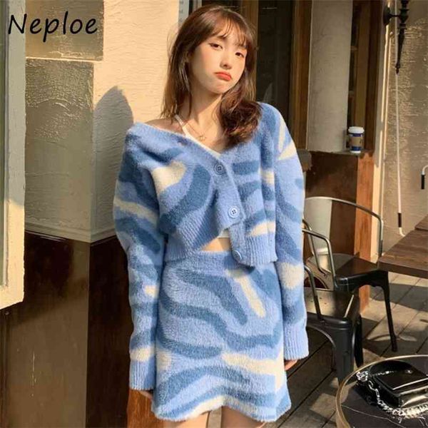 

vintage print 2 pcs women set v neck long sleeve single breast cardigans sweater + high waist hip a line skirt knit suit 210422, White