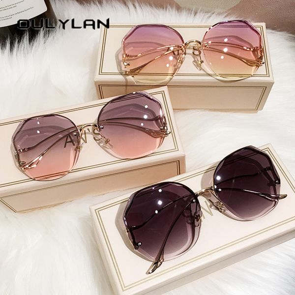 

oulylan 2021 fashion gradient sunglasses women ocean water cut trimmed lens metal curved temples sun glasses female uv400, White;black